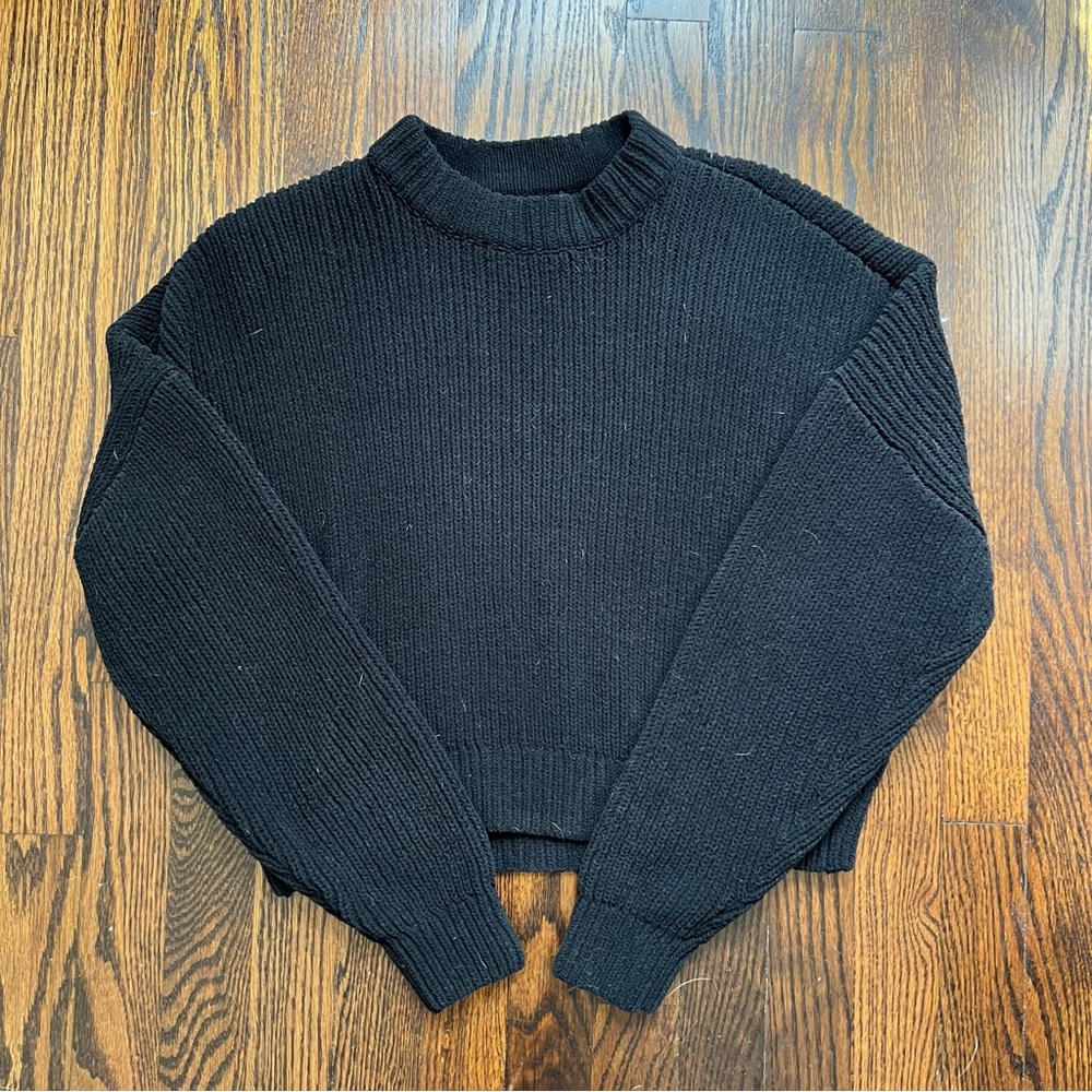 Abercrombie Matte Chenille Crewneck Sweater (Black)